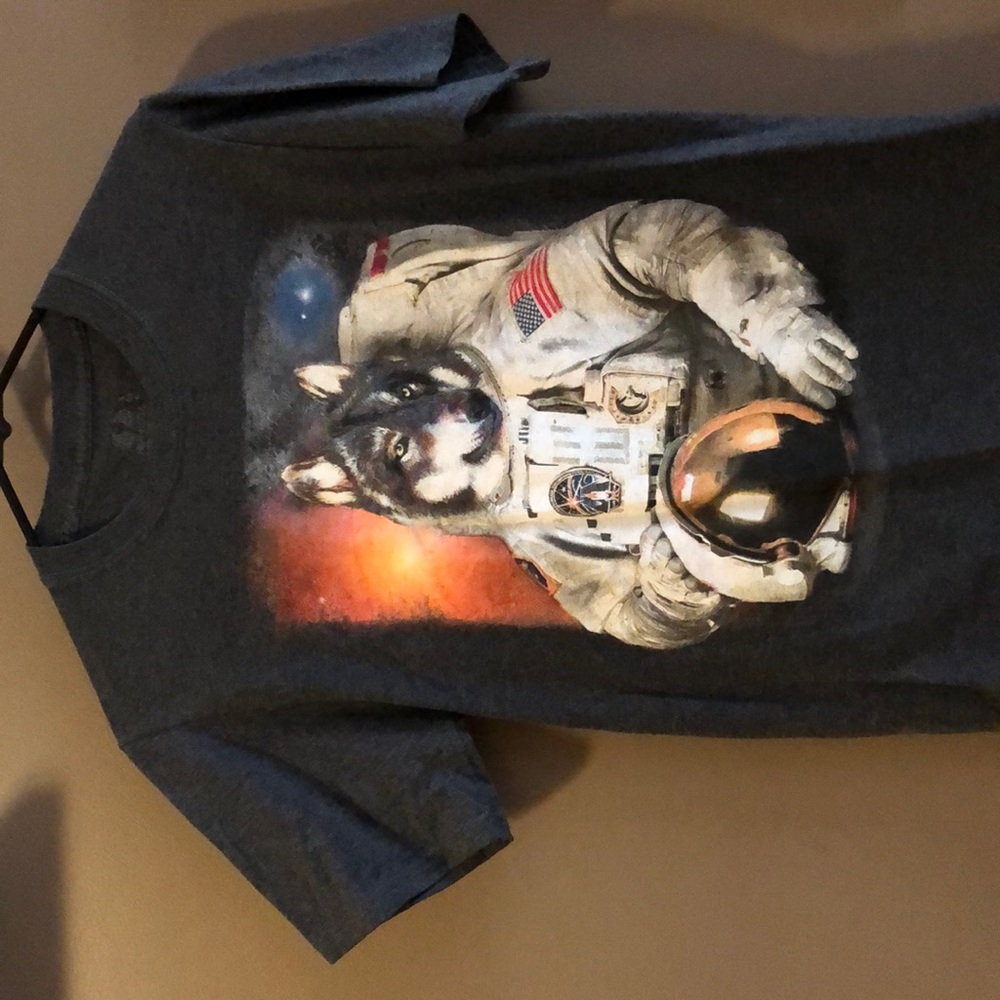 T-shirt husky astronaut size small